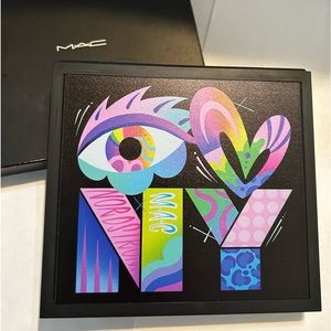 MAC Cosmetics Jason Naylor Pro Palette medium compact. (empty)new in box